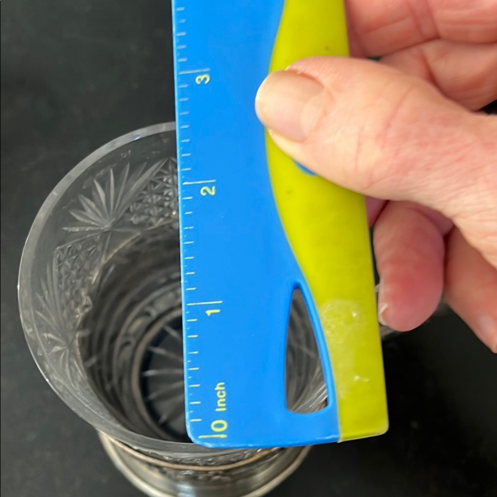 Elegant Silver Glass Holders - Picture 3 of 5